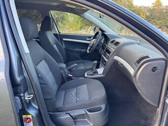 ŠKODA OCTAVIA II 1.6 TDI COMBI//ZÁRUKA//PODZIMNÍ SLEVA - 16