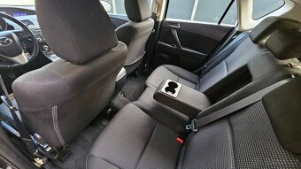 Mazda 3 2.0 benzin 110kW klima tempomat 143tkm 2012 - 16