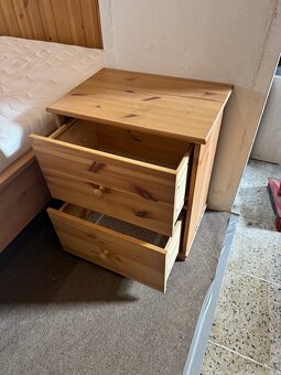 Krásná dřevěná Ložnice IKEA HURDAL z masivu Komplet - 16