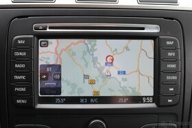 FORD S-MAX 2,0 TDCI AT/ NAVI / 2014 / roční záruka - 16