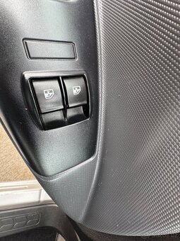 Fiat DOBLO 1.4i 70kw, 1.MAJITEL, NOVÁ STK, TOP STAV, 5 míst - 16