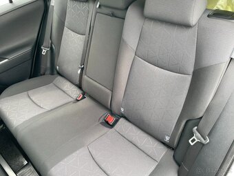 Toyota Rav4 2.5 HYBRID ČR 1.maj. Tažné - 16