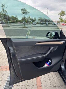 Tesla Y 09/2022 LR AWD 69373km - 16