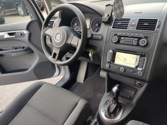 VW TOURAN 1,4TSi-DSG-navigace - 16