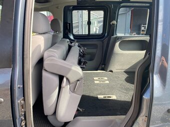 VW Caddy 1,9 TDi Aut.Klima, Tažné, AKU - 16