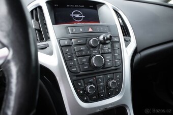 Opel Astra Sport Tourer 1.7 CDTI / AJ NA SPLÁTKY / - 16