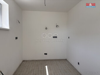 Prodej rodinného domu, 376 m2, Srch, ulice U Farmy - 16