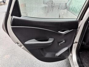 Hyundai ix20 1.6i 16V 92kw  CVVT Automat ČR - 16