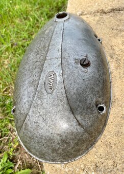 Jawa ČZ 350 354 kývačka - víka motoru - 16