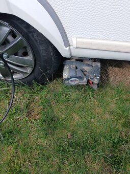 prodám karavan Hobby 460 UFE Exellent - 16