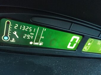 CITROEN PICASSO 1,6i BENZIN 80 KW KLIMATR.,TEMP. - 16