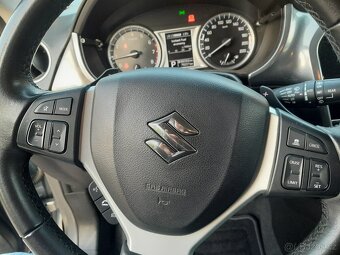 Suzuki Vitara 1.6 VVT 88KW AUT.Navi,Serviska 4x4 - 16