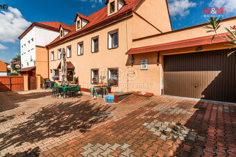 Prodej restaurace, stravování ve Velkém Březně, ul. Náměstí - 16