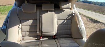 Škoda Octavia 1.6 TDI (77 kW) 2009, STK 10/2027 - 16