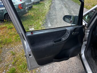 Opel Zafira 1,8i 92kW, r.v. 2002, stk 03/2026 7 Míst - 16