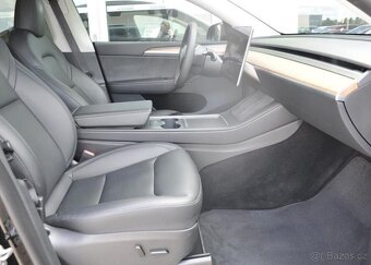 Tesla Model Y LONG RANGE DUAL REZERVACE - 16