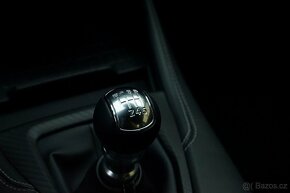Ford Mustang, 5.0 GT Fastback MANUAL IHNED - 16