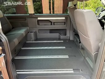 VW Multivan T5 2.0 TDI 103kW,Tempomat,Webasto,Tažné - 16