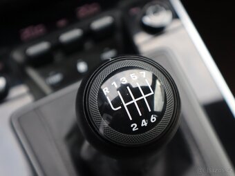 Porsche 911 Carera 4S 3.0i BiTurbo 331 kW Manuál 4x4 rv.2021 - 16