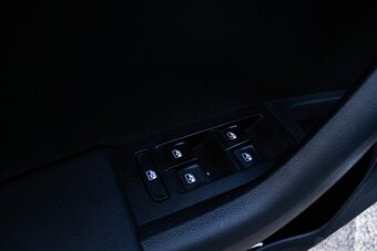 Škoda Octavia Combi 2.0 TDI RS DSG 4x4 - 16
