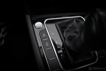 Passat B8 140kw 2.0TDi 4x4 r-line Virtual matrix webasto - 16