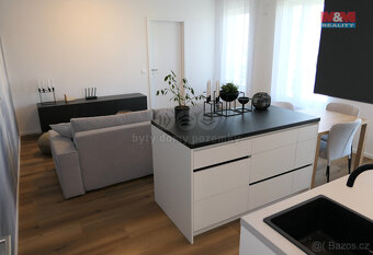 Pronájem bytu 2+kk, 52 m², Praha, ul. Milánská - 16