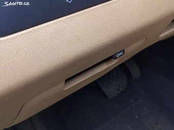Škoda fabia 1.4 55 kW Pistáciová AUTOMAT - 16