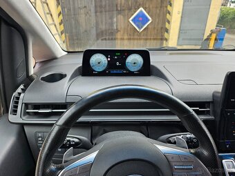 Hyundai Staria - 16