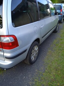 Ford Galaxy - 16