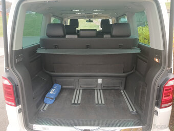 Volkswagen Multivan 2.0 TDi Higline 7 míst - 16