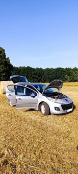 Peugeot 207 R. V. 2011 - 16