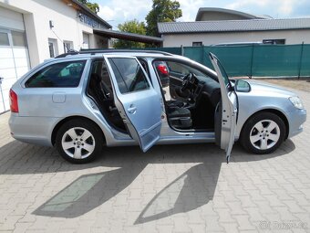 ŠKODA OCTAVIA 2 1.4 TSI 90 KW DSG AUTOMAT R.2009 SERV.KNÍŽKA - 16
