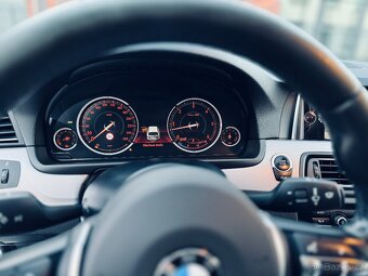 BMW 530d M-paket xDrive facelift Harman/Kardon HUD ČR 2016 - 16
