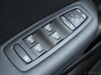 Renault Megane Grandt. E-Tech plug-in hybrid 160 Techno - 16