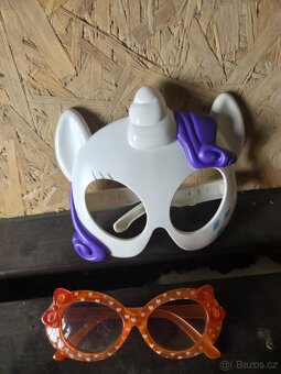 zvukové hračky, plyšáci, puzzle aj. - 16