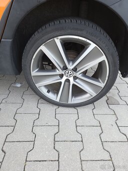 Volkswagen Polo Cross 1.4,R.V.2012,84KKM,DSG,ZÁRUKA - 16