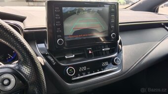 Toyota Corolla 2.0 HYBRID GR odpočet DPH - 16