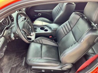 Dodge Challenger 6.4 SRT - 16