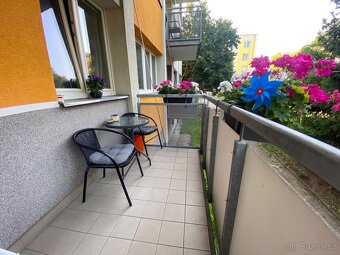 Prodej bytu 2+1, 63 m²  balkón s balkónem, Hradec Králové. - 16