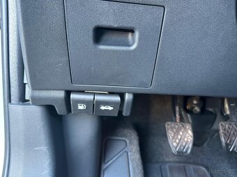 Nissan Qashqai 1.6i, 78KW - 16