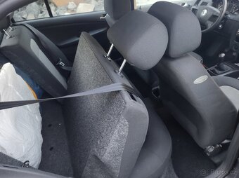 ŠKODA FABIA 2004 benzin, serviska 1.majitelka - VÝBORNÝ STAV - 16