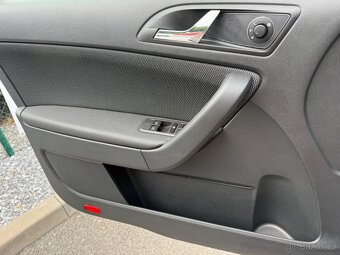 ► ŠKODA YETI 1,2 TSI - 77 KW,  PARK. SENZORY◄ - 16