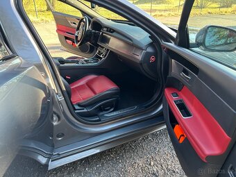 Jaguar XF 30d 221kW - 16