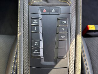 Prodám Porsche 718 Cayman GT4 RS Weissach - 16
