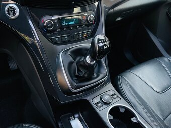 Ford Kuga 2.0TDCi 4x4 MANUÁL KAM VÝHŘEV SERVISKA INDIVIDUAL - 16