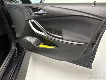Opel Astra 1.6 CDTi ECOTEC D Edition tažné - 16