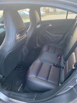 Mercedes Benz A 200 amg line - 16