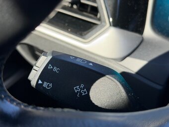 BMW Řada 3, 320e 2,0/120kW - 16