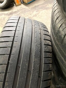 21" sada: 4x letní pneu MICHELIN, 4x senzory tlaku, 4x disk - 16