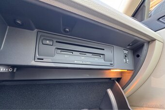 Škoda Superb 2.0TDI 110KW/2018/102Tkm/DSG/PANO/Servis/Webas - 16